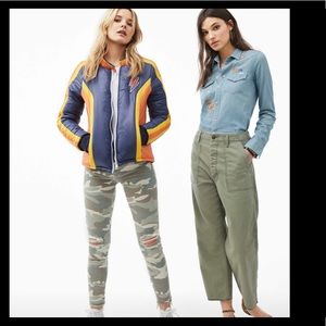 MOTHER Denim - The Patch Pocket Private Ankle in Roger That